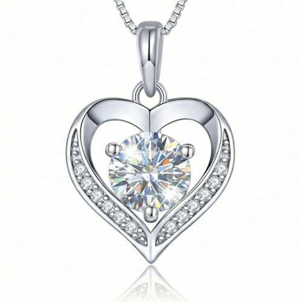 Kuschelkatze Heart Necklace with Moissanite and Sterling Silver, Birthday Weddi